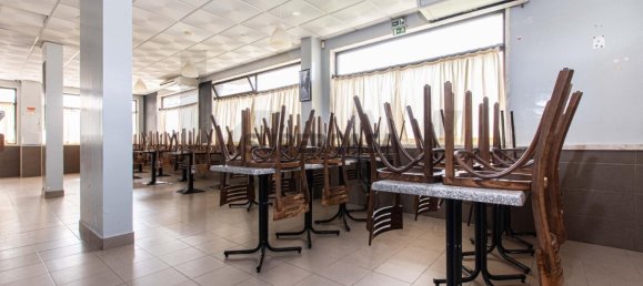 131m² Commercial property in Vila Franca de Xira, Portugal No. 162696 13