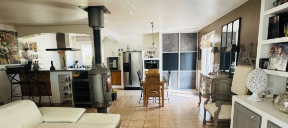 4 bedrooms House in Gardanne, France No. 332664 3