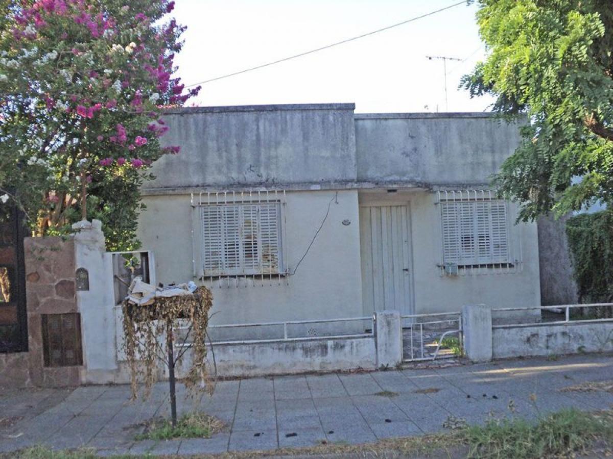 Grundstück in Moron, Argentina, Nr. 39986