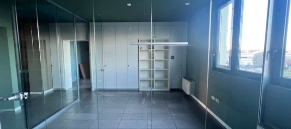 Escritório em Rovigo, Italy 350 m² N.º 375704 14
