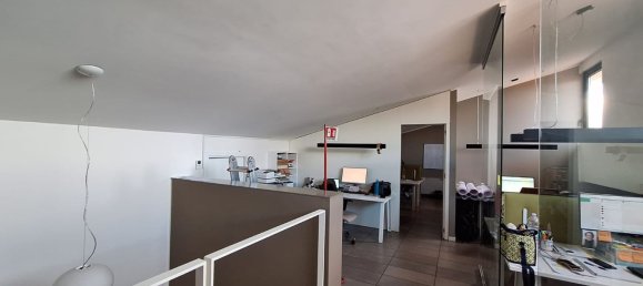 Escritório em Rovigo, Italy 350 m² N.º 375704 22