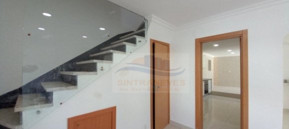 Casa de 4 dormitorios en Cascais, Portugal No. 27503 8