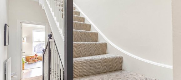 3 bedrooms Maisonette in London, United Kingdom No. 8711 16