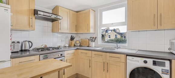 3 bedrooms Maisonette in London, United Kingdom No. 8711 12