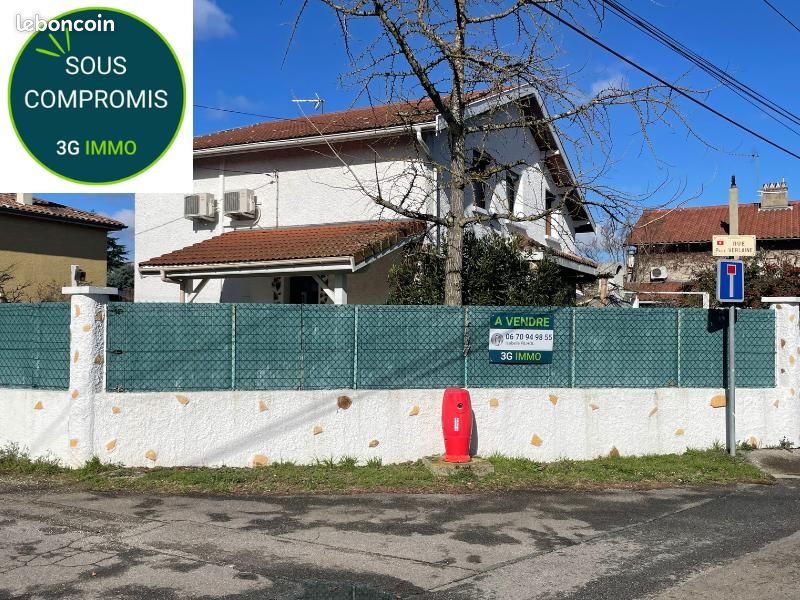 5 bedrooms House in Meyzieu, France No. 192065