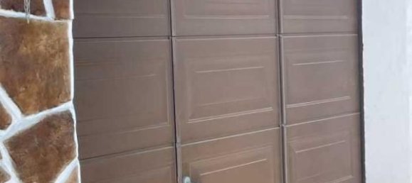 5 bedrooms House in Meyzieu, France No. 192065 5