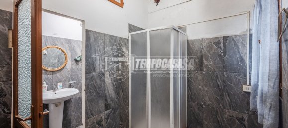 1 bedroom Apartment in Vignola, Italy No. 328680 8