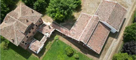 6غرفة فيلا في Rubiera, Italy رقم 10009 38