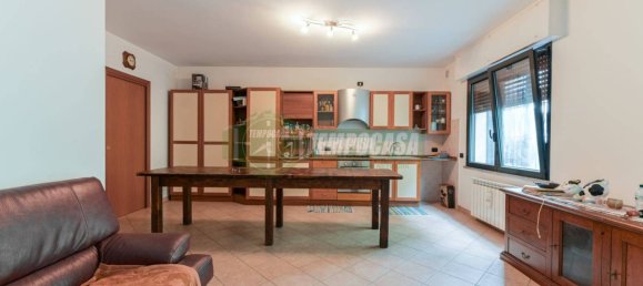 2 غرف نوم شقة في Vignate, Italy رقم 215133 34