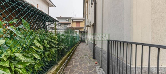 2 غرف نوم شقة في Vignate, Italy رقم 215133 37