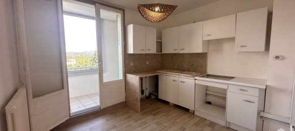 Apartamento de 2 dormitorios en Montelimar, France No. 305261 2