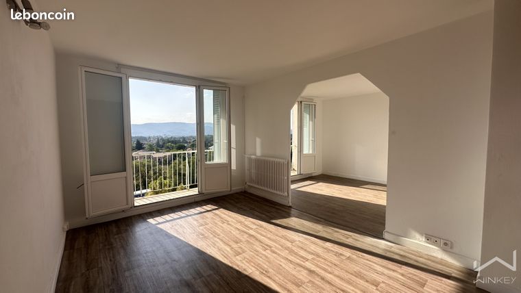 Apartamento de 2 dormitorios en Montelimar, France No. 305261