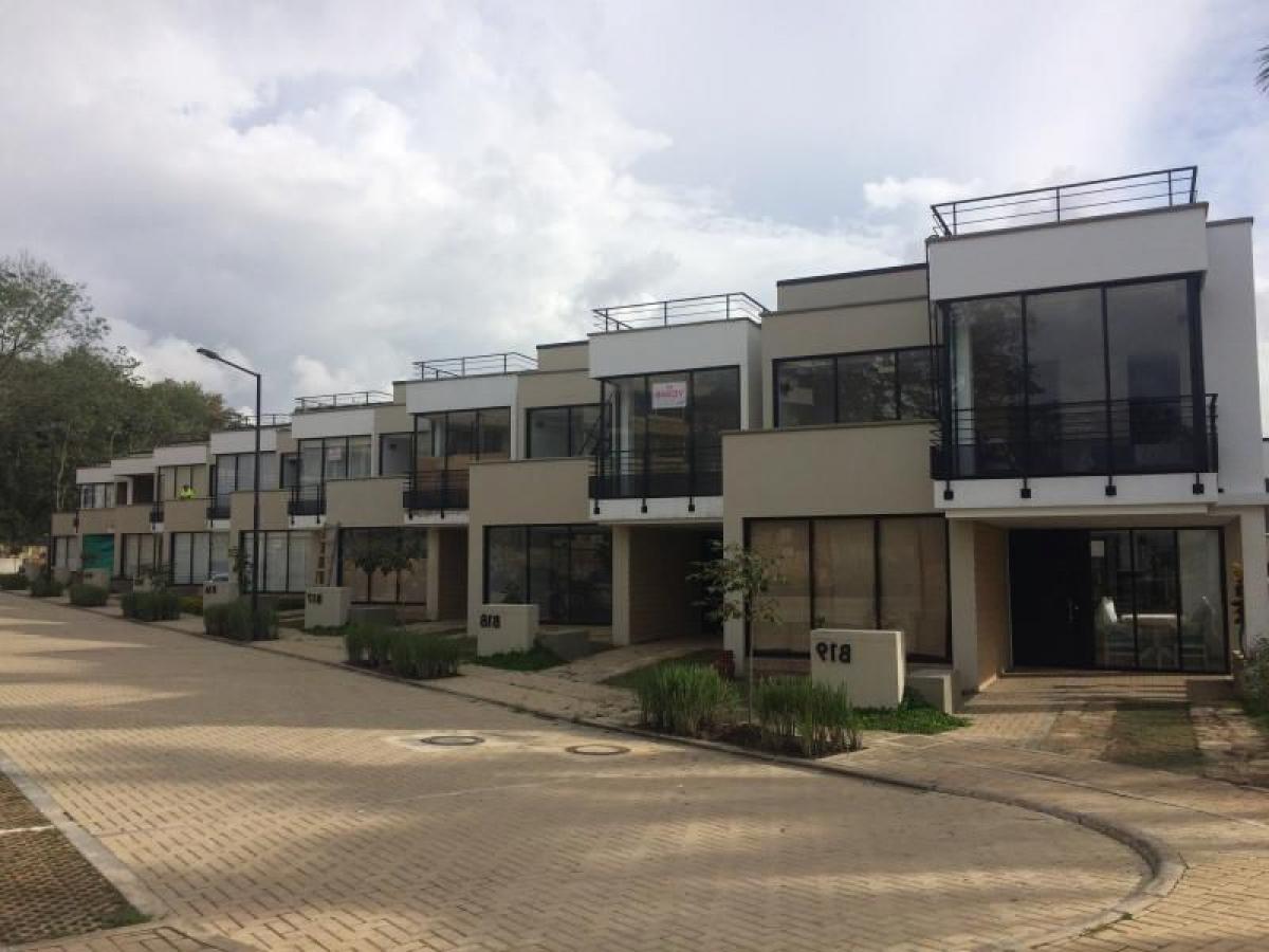 4 bedrooms House in Cundinamarca, Colombia No. 1823