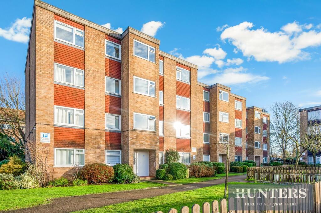 2 bedrooms Apartment in Feltham, United Kingdom No. 12367