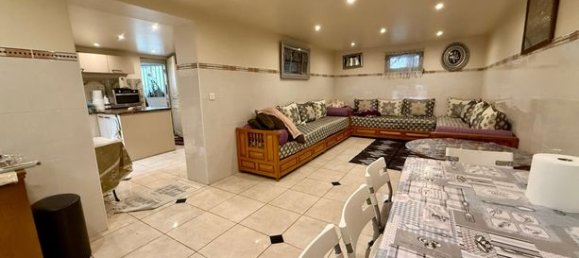 5 bedrooms House in Drancy, France No. 309286 9