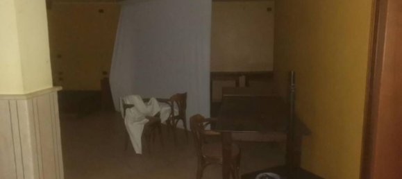 702m² Commercial property in Tarquinia, Italy No. 376146 10