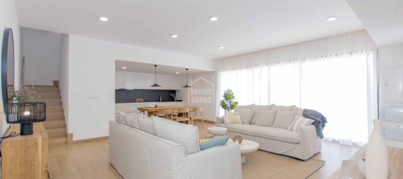 4 bedrooms Villa in Es Mercadal, Spain No. 3744 2