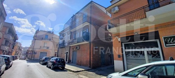 Apartamento de 1 dormitorio en San Severo, Italy No. 176097 2