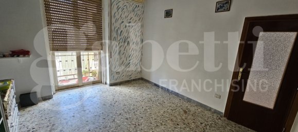 Apartamento de 1 dormitorio en San Severo, Italy No. 176097 9