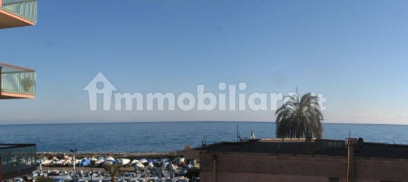 2 Schlafzimmer Wohnung in Albenga, Italy, Nr. 271638 4