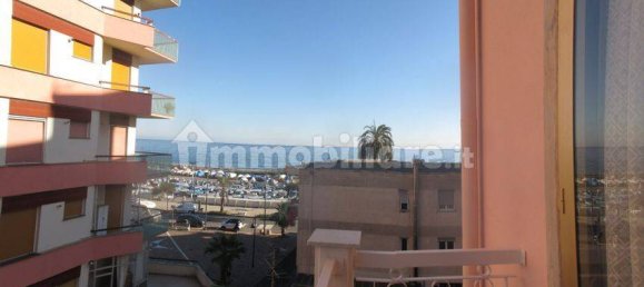 2 Schlafzimmer Wohnung in Albenga, Italy, Nr. 271638 3