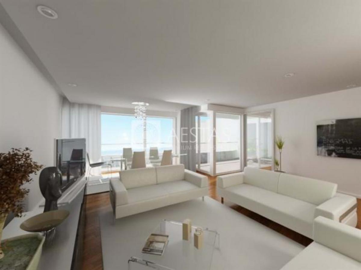 4 bedrooms Apartment in Porto, Portugal No. 2804