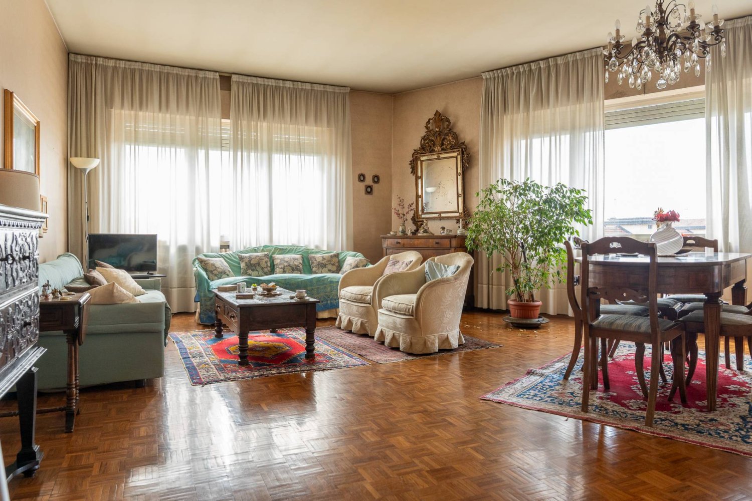 1 bedroom Apartment in Turin, Italy No. 355479