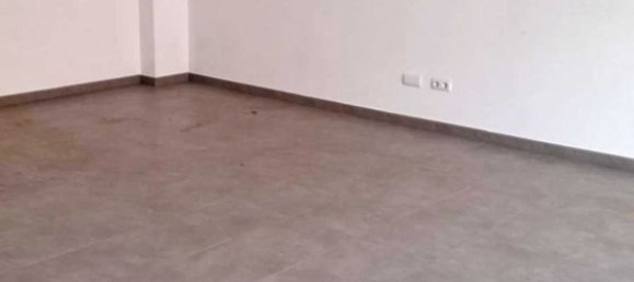 54m² Commercial property in Jalon, Spain No. 150373 3