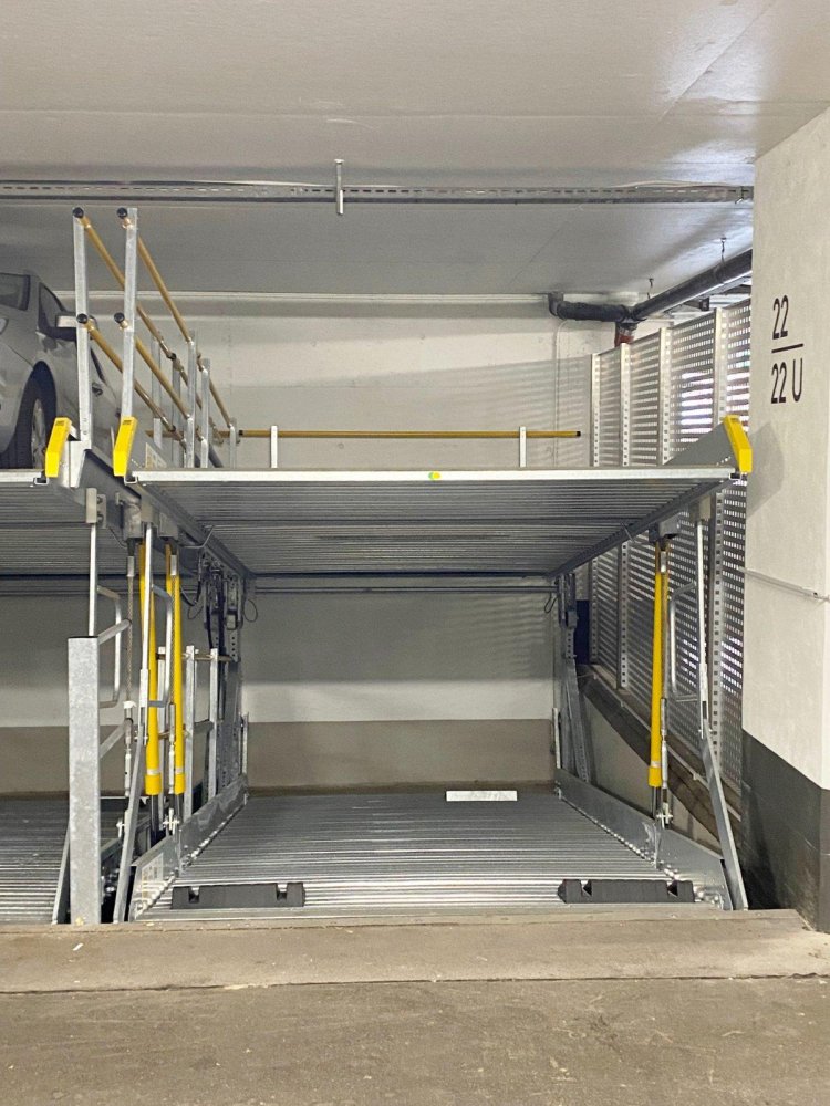  Parking in Stuttgart, Germany No. 357291