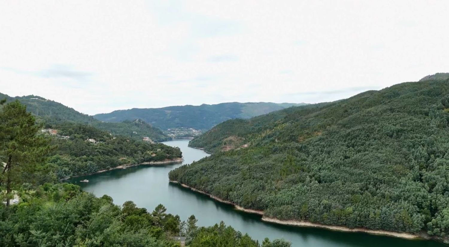  قطعة أرض في Louredo, Portugal رقم 271738