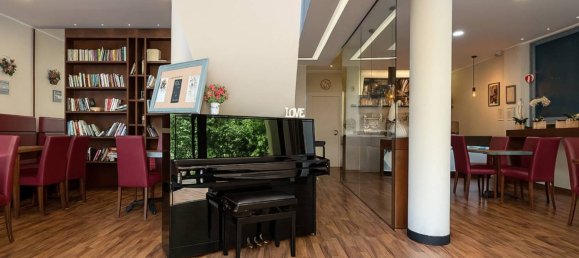 5-Zimmer Gewerbliche Immobilie in Malnate, Italy, Nr. 301429 4