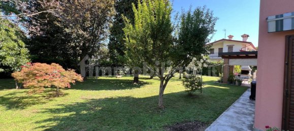 3 bedrooms House in Pordenone, Italy No. 325809 8