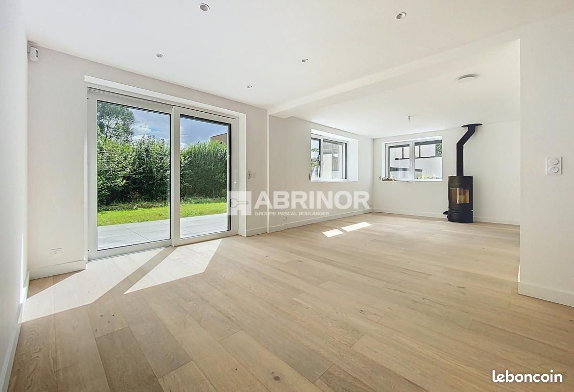 4 bedrooms Villa in Wasquehal, France No. 338128