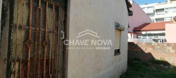 1 bedroom House in Rio Tinto, Portugal No. 31194 3