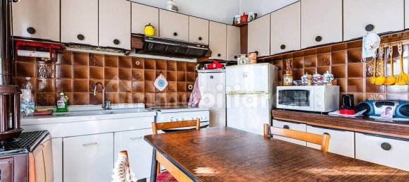 Вилла с 3 спальнями в Альбино, Италия № 167582 9