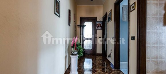 Вилла с 3 спальнями в Альбино, Италия № 167582 11