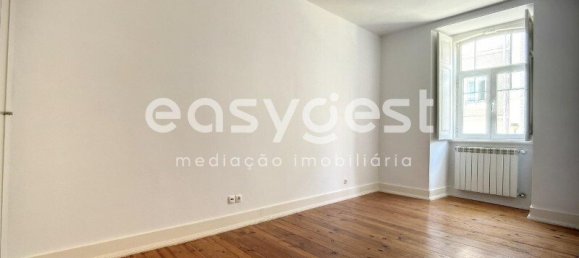 4 bedrooms Apartment in Lisbon, Portugal No. 79880 6