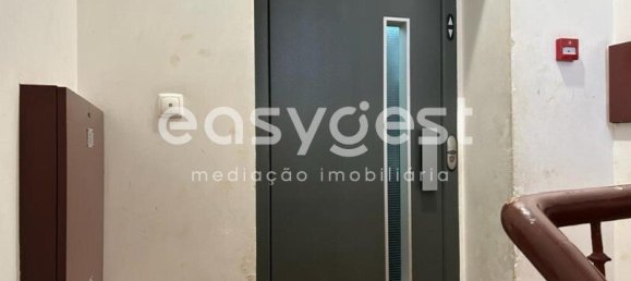 4 bedrooms Apartment in Lisbon, Portugal No. 79880 25