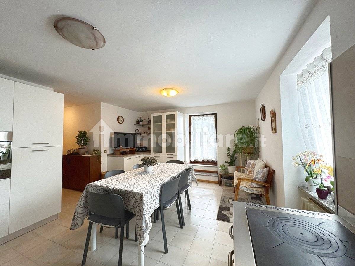 2 bedrooms House in Castel Ivano, Italy No. 281864