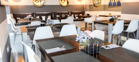  عقار تجاري في Marbella, Spain 132متر مربع رقم 77153 2