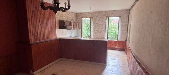 1 bedroom Apartment in Saint-Leonard-de-Noblat, France No. 318784 2