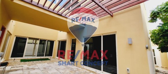 Вилла с 5 спальнями в Al Raha Gardens, ОАЭ № 22667 2