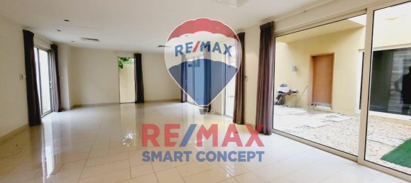 Вилла с 5 спальнями в Al Raha Gardens, ОАЭ № 22667 12