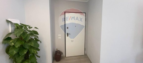 4 rooms Apartment in Recanati, Italy No. 8629 2