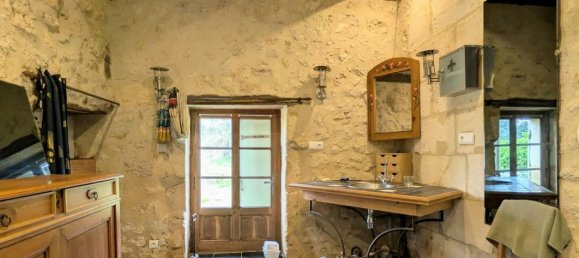 3 bedrooms House in Targon, France No. 104578 12