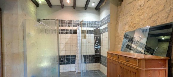 3 bedrooms House in Targon, France No. 104578 7