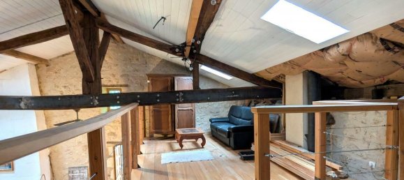 3 bedrooms House in Targon, France No. 104578 5