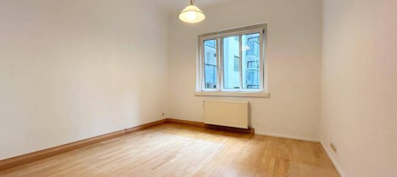 2-salle Appartement à Meidling, Austria No. 232400 12