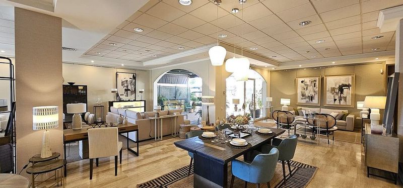 2 bedrooms Commercial property in Marbella, Spain No. 231264