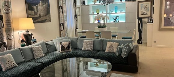 Apartamento de 2 dormitorios en Neuilly-sur-Seine, France No. 163536 5